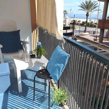 Con Terraza Vistas Al Mar * יורט דה מאר